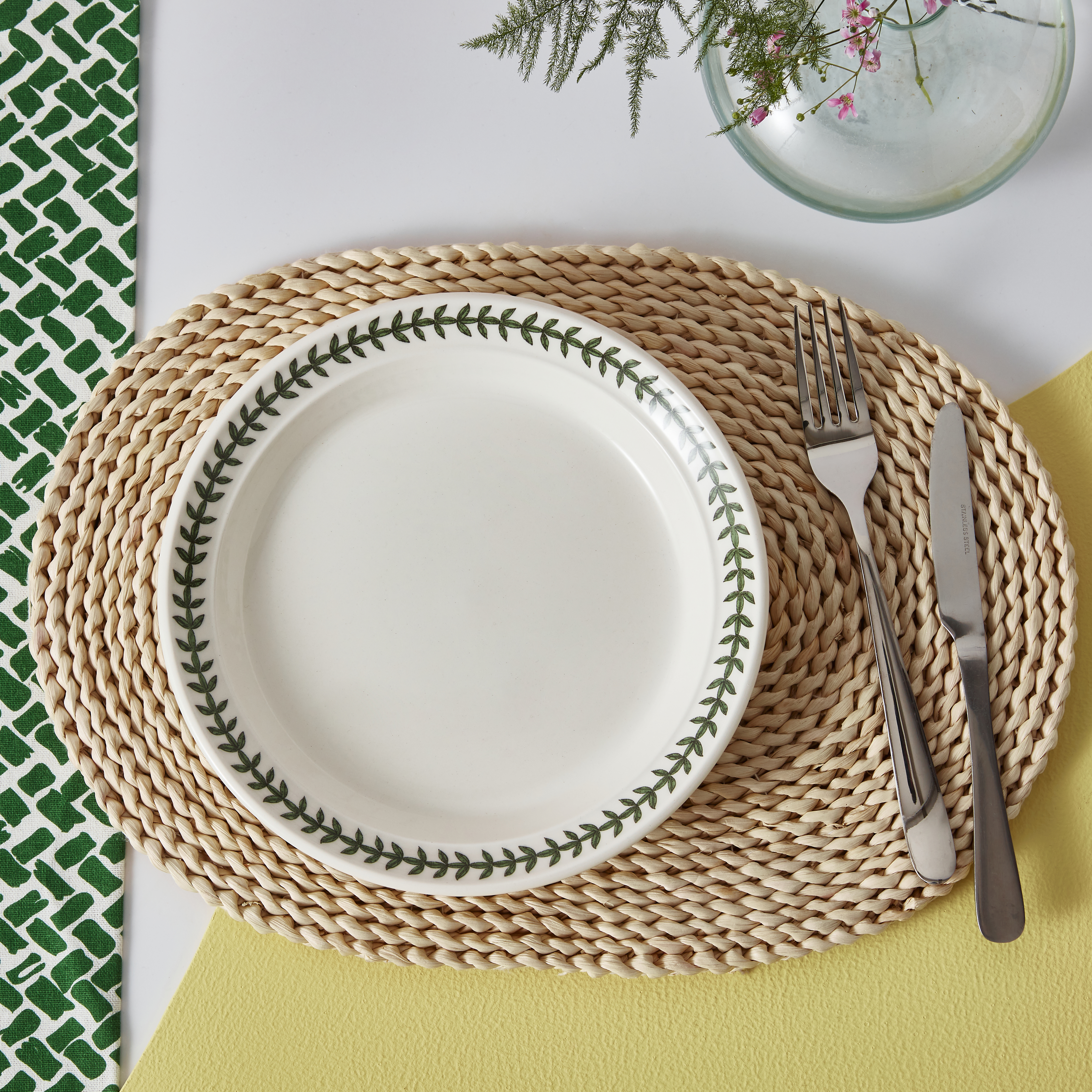 Laurel Leaf Set of 6 Small Dinner Plates image number null
